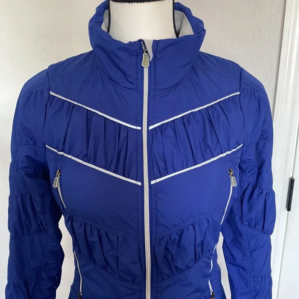 Lululemon Athletica Outward Bound Blue Jacket (Size 2)